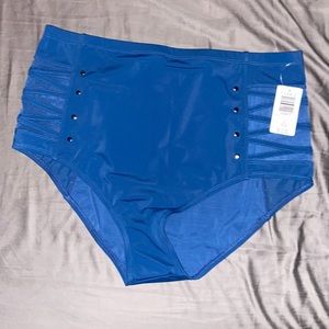Torrid Bikini Brief Lattice Side w/Studs NWT Size 2x(18-20)